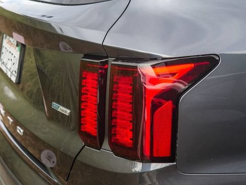 Used 2022 Kia Sorento S FWD image 12