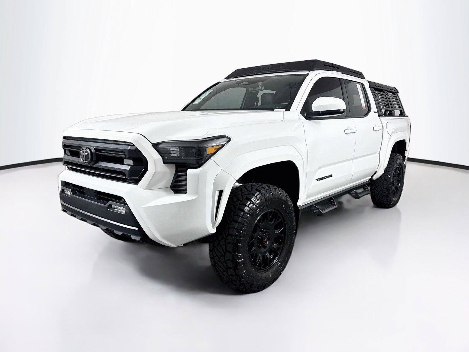 Certified 2025 Toyota Tacoma SR5 AWD/4WD image 2