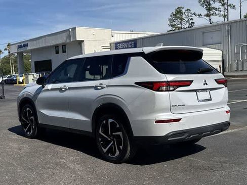 Used 2022 Mitsubishi Outlander ES AWD/4WD image 4