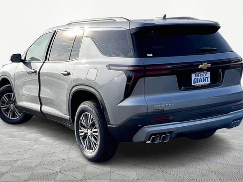 New 2026 Chevrolet Traverse LT w/ Driver Confidence Package image 3