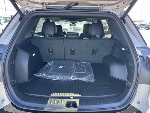 New 2026 GMC Terrain AT4 w/ LPO, Floor Liner Package image 33