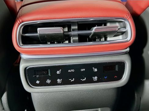 New 2026 Genesis GV80 3.5T e-SC AWD/4WD image 18