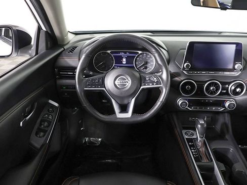 Used 2023 Nissan Sentra SR w/ SR Premium Package FWD image 44