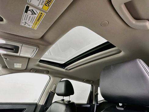 Used 2025 Honda CR-V EX-L image 11