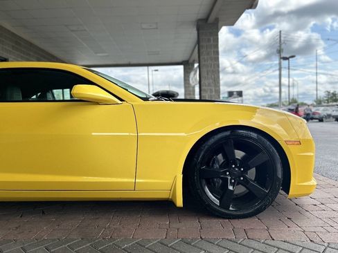 Used 2010 Chevrolet Camaro SS w/ RS Package RWD image 19