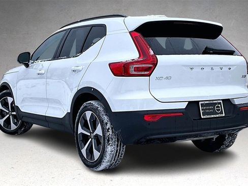 Certified 2026 Volvo XC40 B5 Plus w/ Protection Package Premier image 4