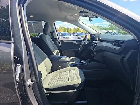 Used 2022 Ford Escape SE image 33