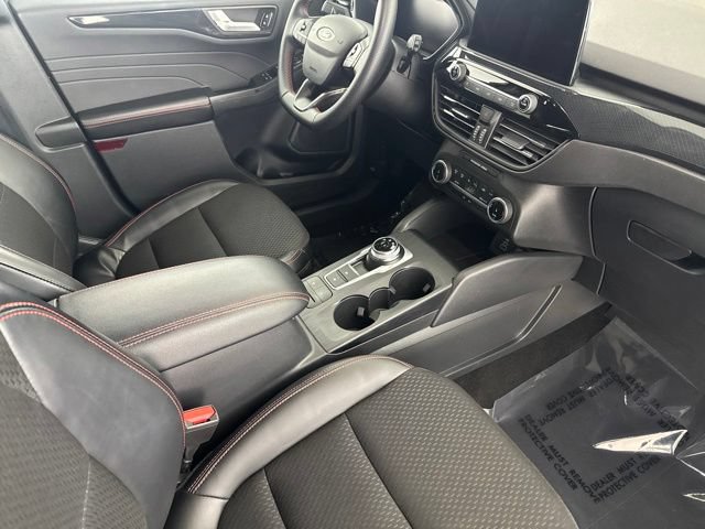 Used 2025 Ford Escape ST-Line AWD/4WD image 23