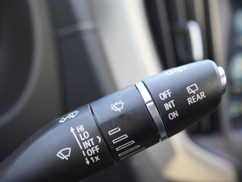 Used 2024 GMC Terrain Denali w/ Denali Premium Package image 39