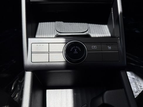 Used 2025 Hyundai Kona SEL AWD/4WD image 24