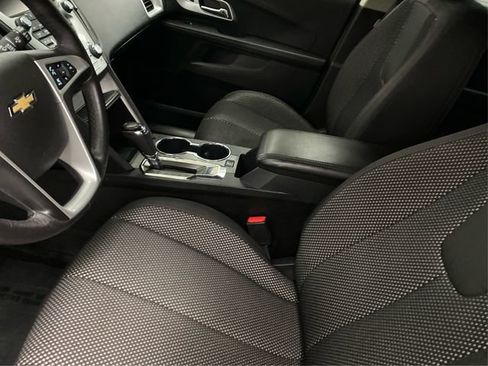 Used 2017 Chevrolet Equinox LT w/ Convenience Package AWD/4WD image 10
