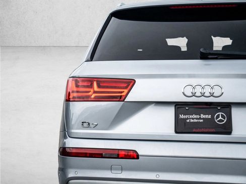 Used 2019 Audi Q7 3.0T Premium Plus w/ Premium Plus Package AWD/4WD image 9