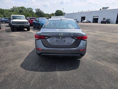 Used 2024 Nissan Sentra SV FWD image 4