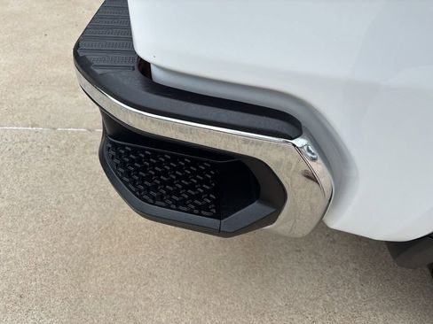 Used 2023 GMC Sierra 1500 Pro AWD/4WD image 10