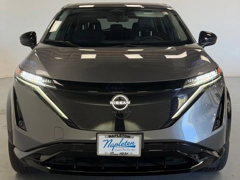 Used 2023 Nissan Ariya AWD image 7