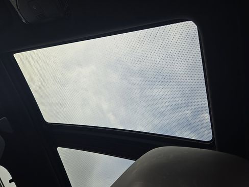 Used 2025 BMW X5 M Competition w/ Executive Package image 14