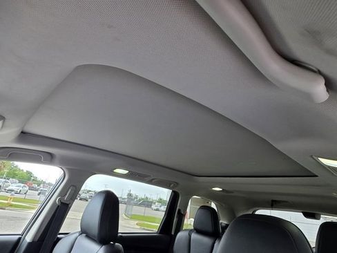 Used 2022 Subaru Ascent Touring AWD/4WD image 8