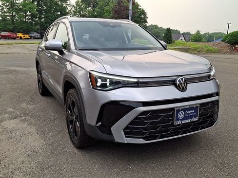 Certified 2025 Volkswagen Taos SEL w/ Black Wheel Plus Package AWD/4WD image 2