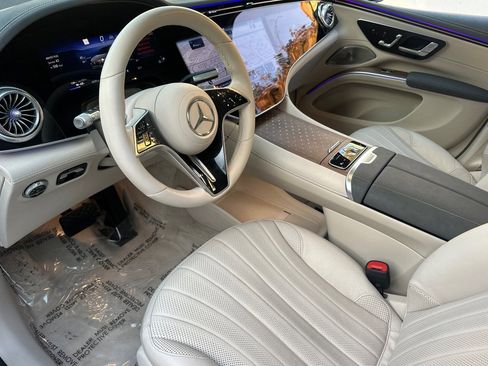 Certified 2023 Mercedes-Benz EQS 580 4MATIC SUV image 9