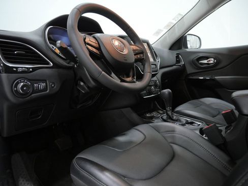 Used 2023 Jeep Cherokee Altitude Lux w/ Lux Elite Package AWD/4WD image 12