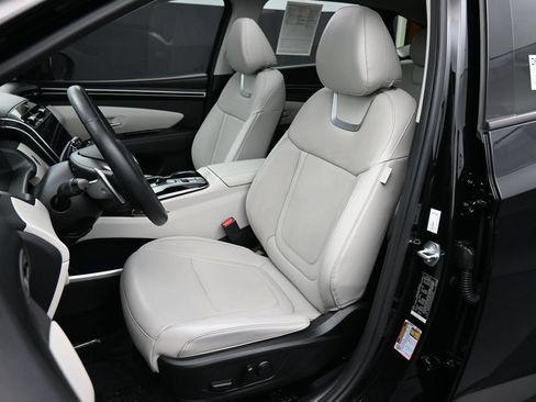 Used 2023 Hyundai Tucson Limited FWD image 17