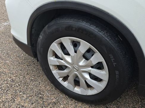 Used 2019 Nissan Rogue S FWD image 10