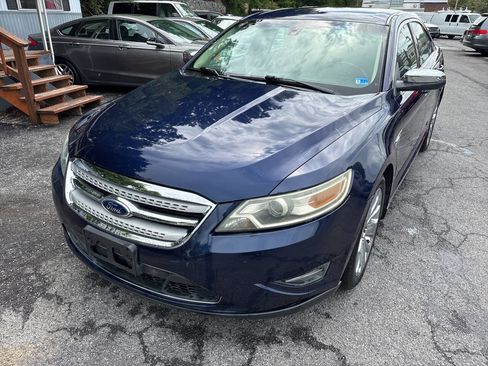 Used 2011 Ford Taurus Limited FWD image 2