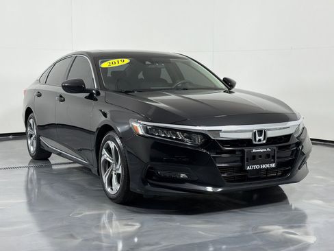 Used 2019 Honda Accord EX image 3