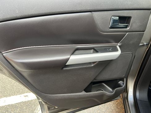 Used 2013 Ford Edge Limited AWD/4WD image 10