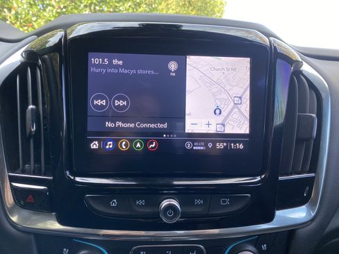 Used 2023 Chevrolet Traverse Premier image 26