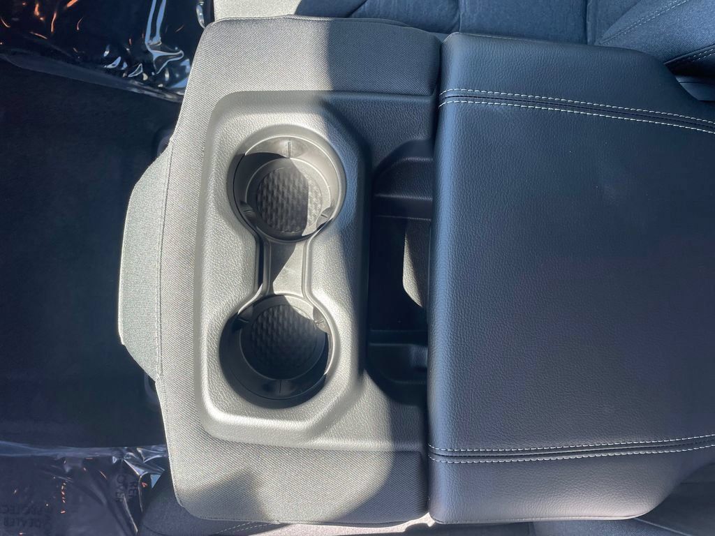 New 2026 RAM 1500 Warlock AWD/4WD image 19