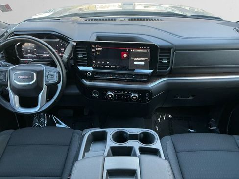 Used 2024 GMC Sierra 1500 SLE image 10