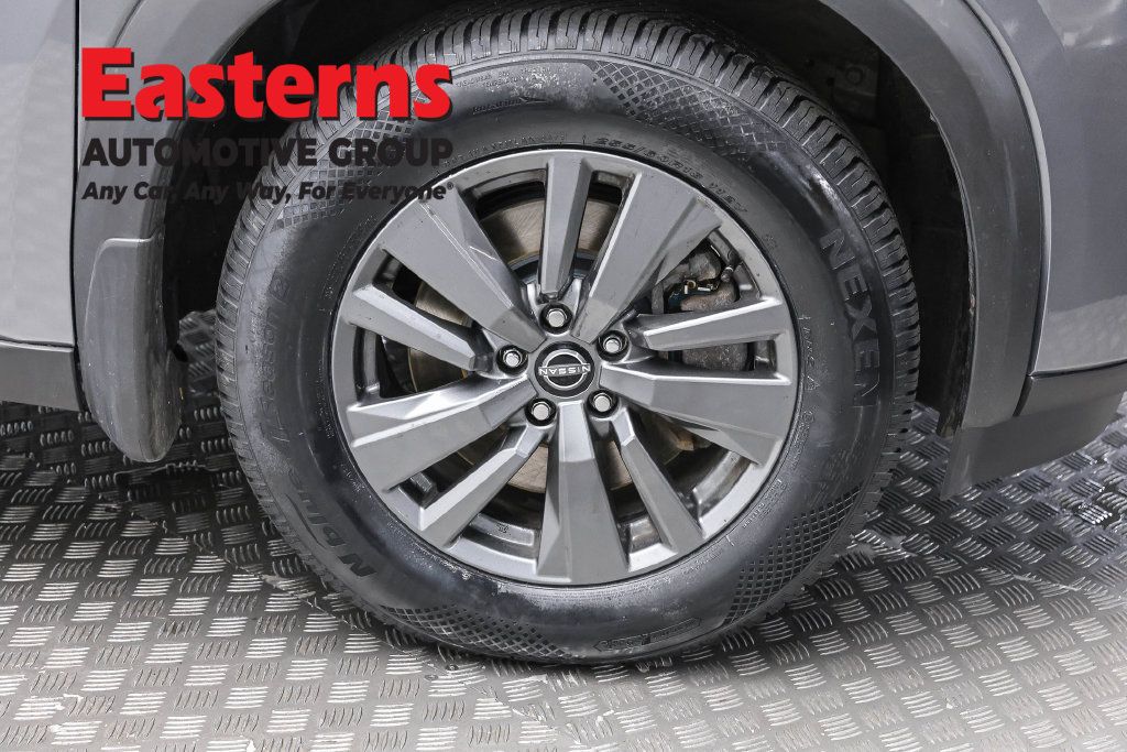 Used 2023 Nissan Pathfinder SV w/ SV Premium Package AWD/4WD image 35