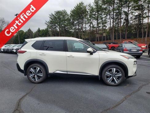 Certified 2022 Nissan Rogue Platinum w/ Head-Up Display Package image 2