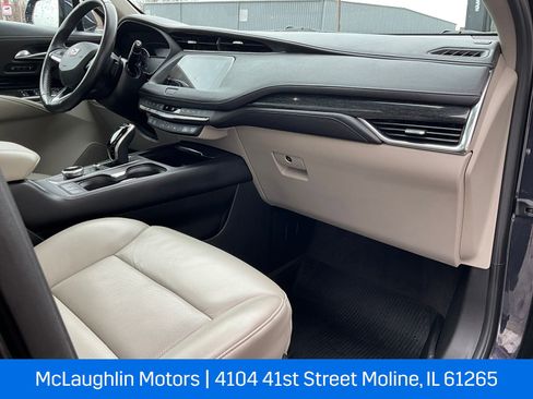 Certified 2023 Cadillac XT4 Premium Luxury image 8