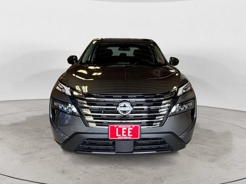 Used 2025 Nissan Rogue S AWD/4WD image 9