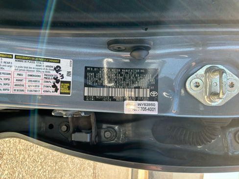 Used 2022 Toyota Corolla SE w/ Carpet Mat Package (TMS) FWD image 20