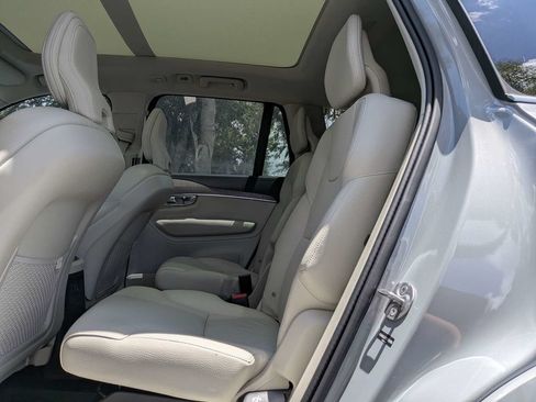 Used 2025 Volvo XC90 T8 Plus w/ Protection Package Premier AWD/4WD image 16