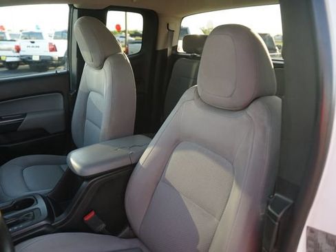 Used 2017 Chevrolet Colorado W/T w/ WT Convenience Package RWD image 10