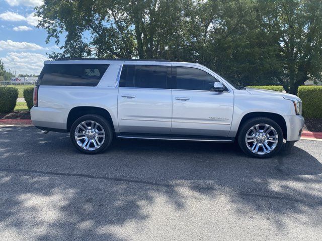 Used 2019 GMC Yukon XL SLT w/ Premium Edition AWD/4WD image 2
