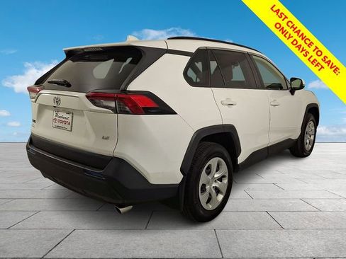 Certified 2019 Toyota RAV4 LE FWD image 8