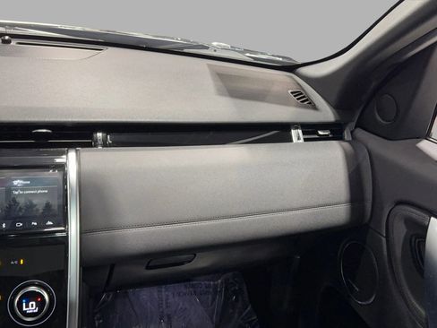 Used 2020 Land Rover Discovery Sport S image 32