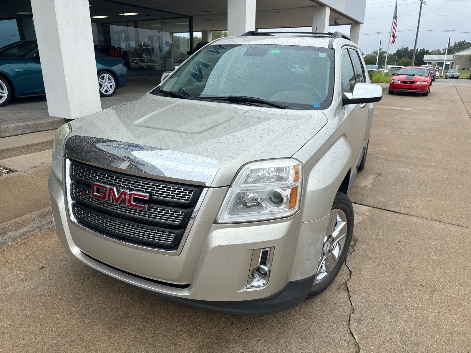 Used 2015 GMC Terrain SLT w/ Chrome Edition FWD image 3