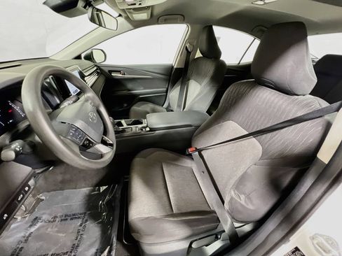 Used 2025 Toyota Camry LE FWD image 18