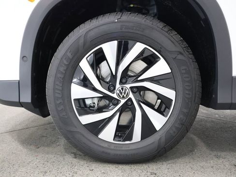 New 2026 Volkswagen Tiguan S AWD/4WD image 5