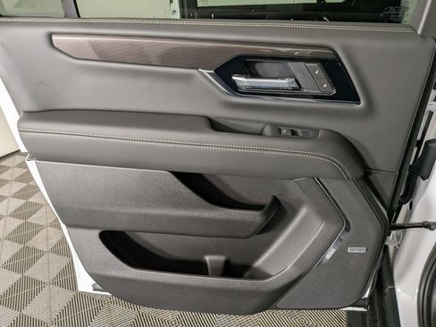 New 2026 GMC Yukon XL Elevation w/ Elevation Premium Package image 29