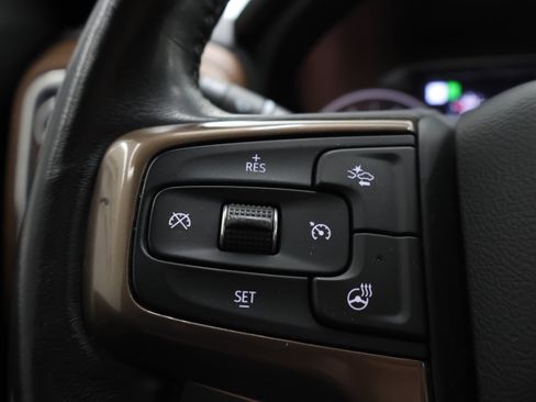 Used 2022 Chevrolet Silverado 3500 High Country w/ Safety Package II AWD/4WD image 15