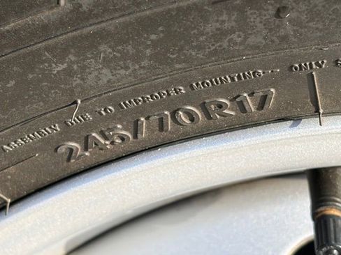 Used 2025 Toyota Tacoma SR image 7