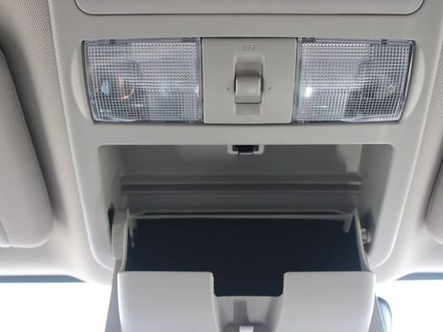Used 2021 Nissan Titan SV w/ SV Convenience Package AWD/4WD image 61