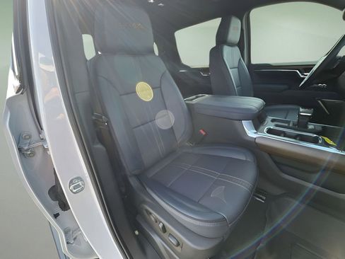 Certified 2024 Chevrolet Silverado 1500 High Country w/ High Country Premium Package image 29